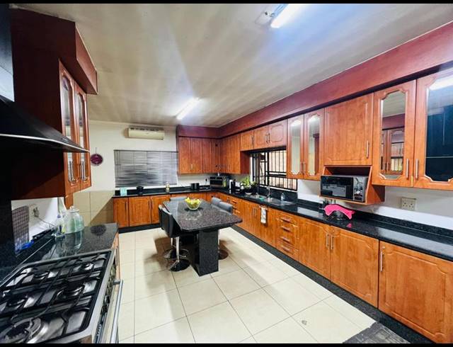 7 BEDROOM HOUSE FOR SALE IN NEW MODDER